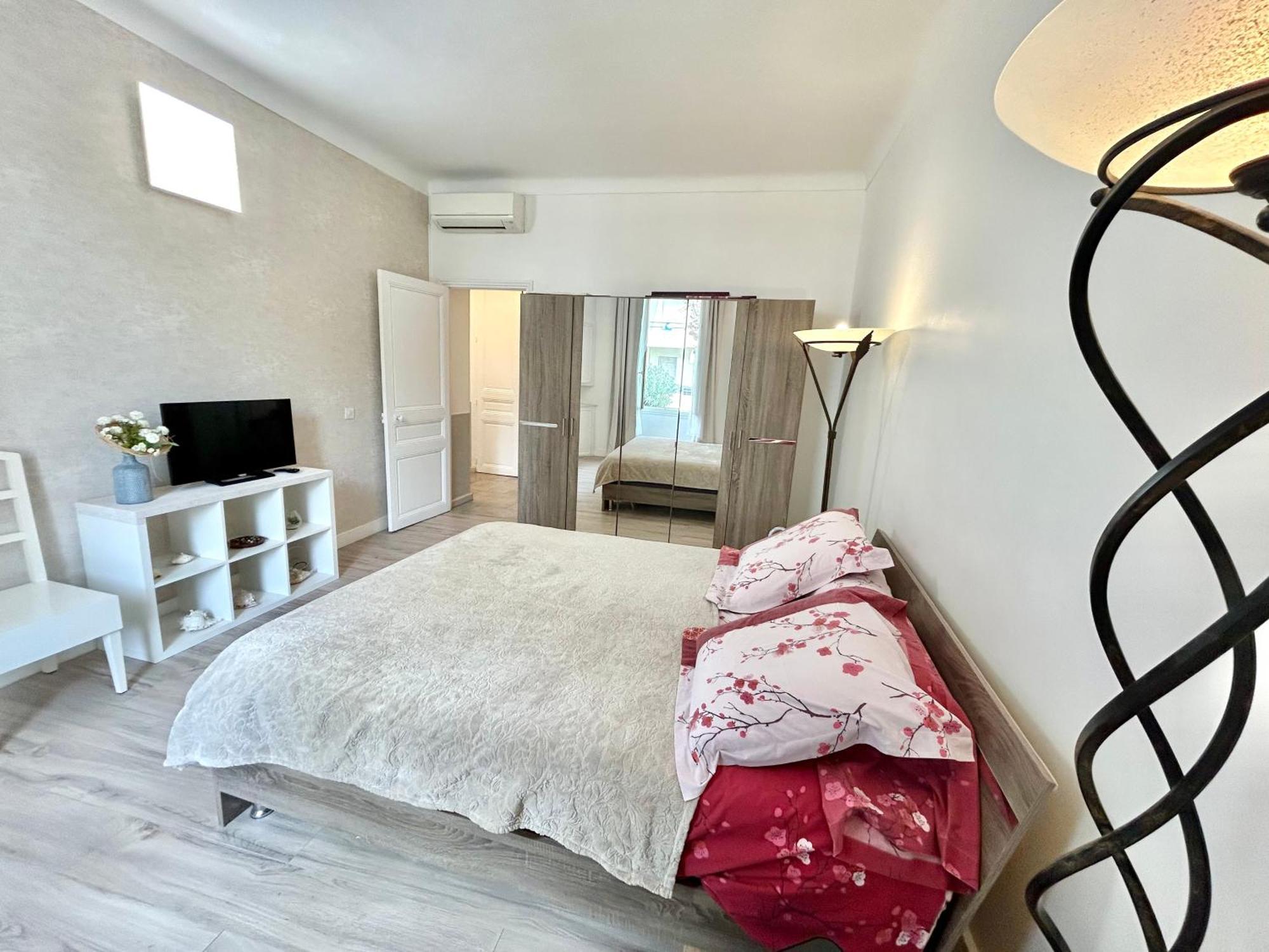 Amiral Courbet Apartment 주앙레핑 외부 사진