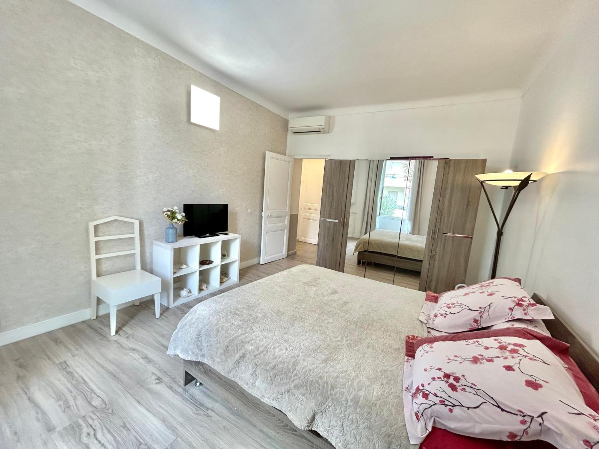 Amiral Courbet Apartment 주앙레핑 외부 사진